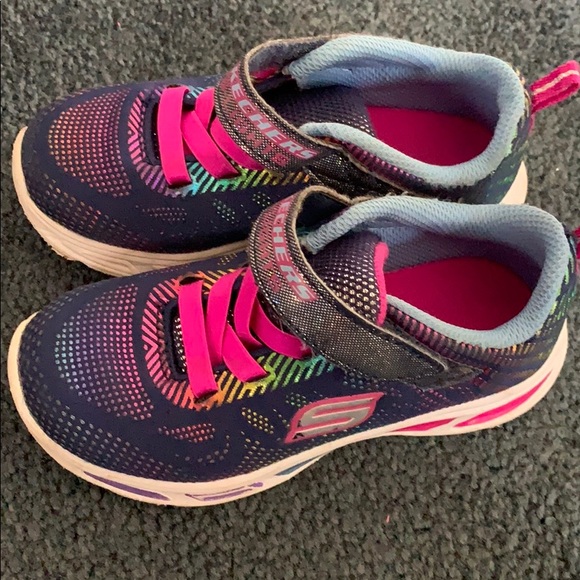 girls skechers size 10